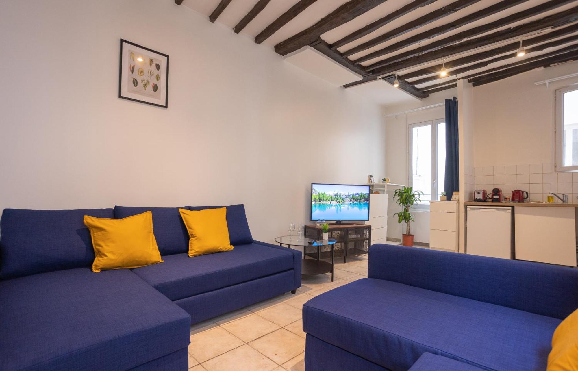 Appartement En Plein Coeur De Deuxieme Arrondissement Quartier Montergueil Chatelet Parijs